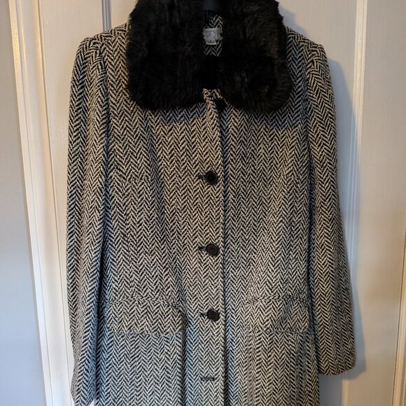 Women knee leght Ann Taylor Loft herringbone coat-Size 6 - Picture 1 of 5
